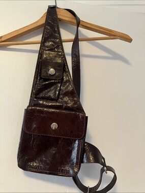 Unisex Brown Genuine Leather Crossbody Sling Bag Crocodile Effect Like New